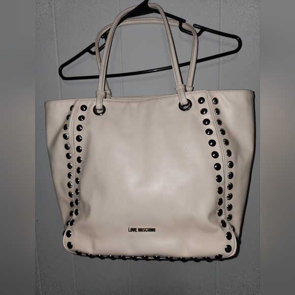 Love Moschino NWOT Gorgeous 😍❤️ Cream Leather Designer Purse - Picture 14 of 16
